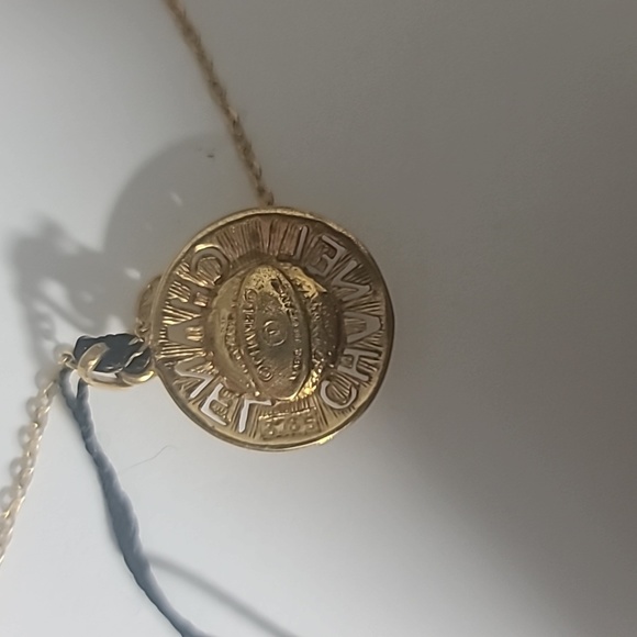 Chanel charm with chain - Picture 7 of 7